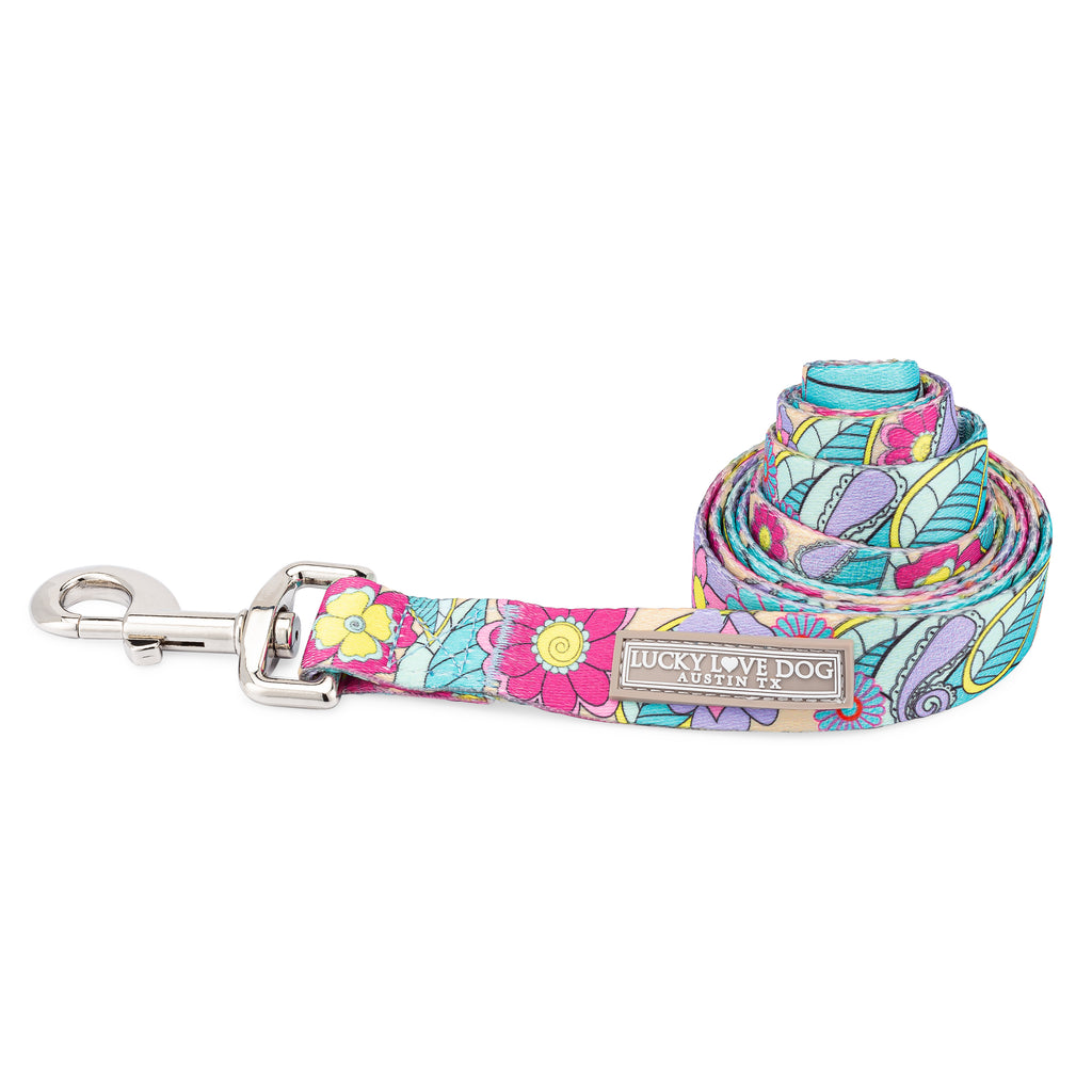 funky retro turquoise and pink flowers matching dog leash 
